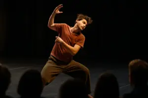 Danza sperimentale in scena: perché merita di essere vista almeno una volta
