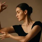 L’uso delle mani nelle coreografie: il dettaglio che dona eleganza e intensità al movimento