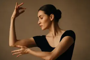 L’uso delle mani nelle coreografie: il dettaglio che dona eleganza e intensità al movimento